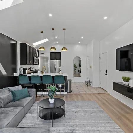 The Haven, Great Location Near Downtown, Medical District And United Center Apartment